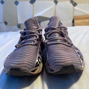 Purple Athletic Shoes with Ergonomic Sole and Knit Mesh